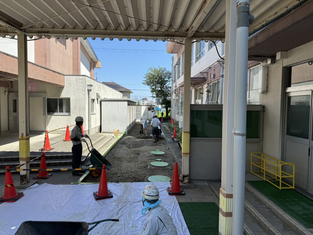 施工中